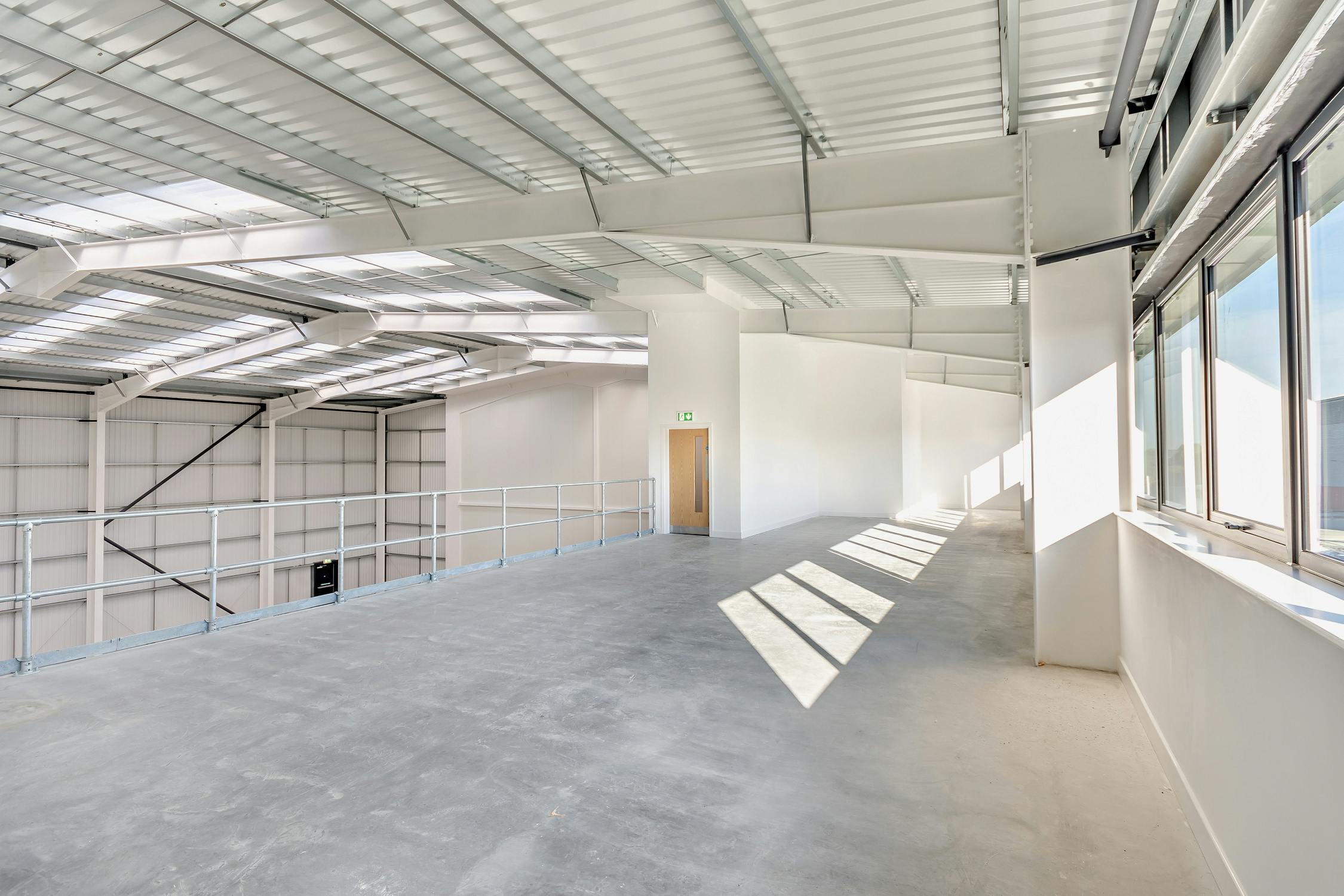 Vantage 41, Aston Clinton, Industrial To Let - 8621190interior17800.jpg