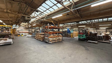 30 Progress Road, Leigh-On-Sea, Industrial/Logistics For Sale - WhatsApp Image 20241014 at 130920_d1810477.jpg