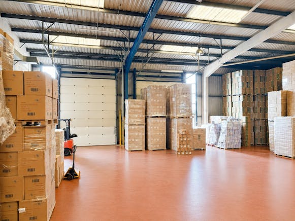 Unit 10 Coldharbour Pinnacles Estate, Harlow, Industrial To Let - Warehouse 3