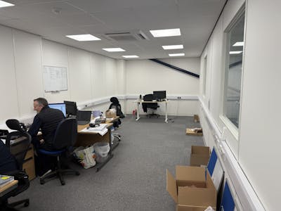 Unit 22 Hunt End Industrial Estate, Redditch, Industrial/Logistics To Let - IMG_4335.JPG