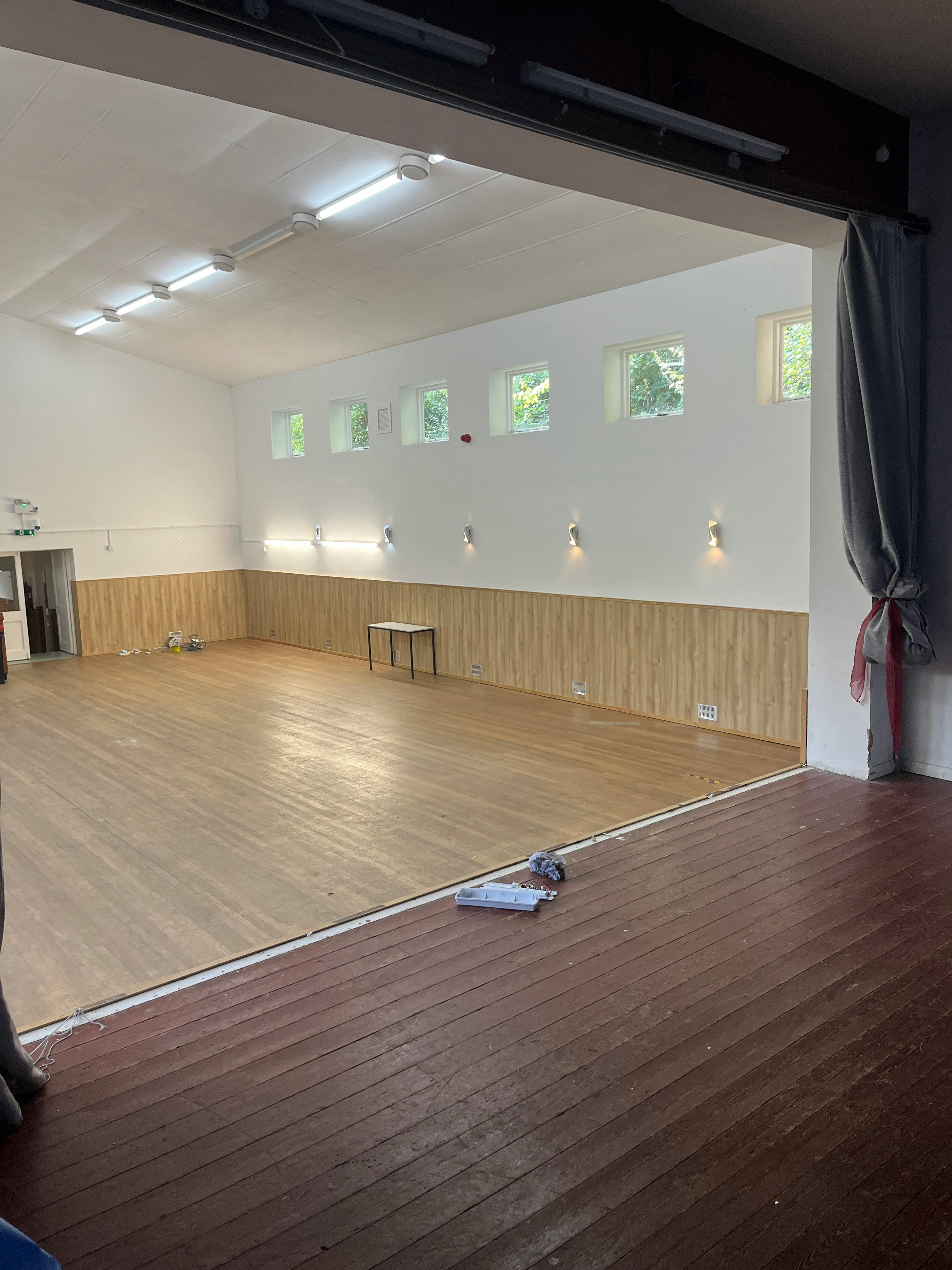 Polish House, Forest Way, High Wycombe, Retail / Offices / Retail To Let - IMG_5099.JPG