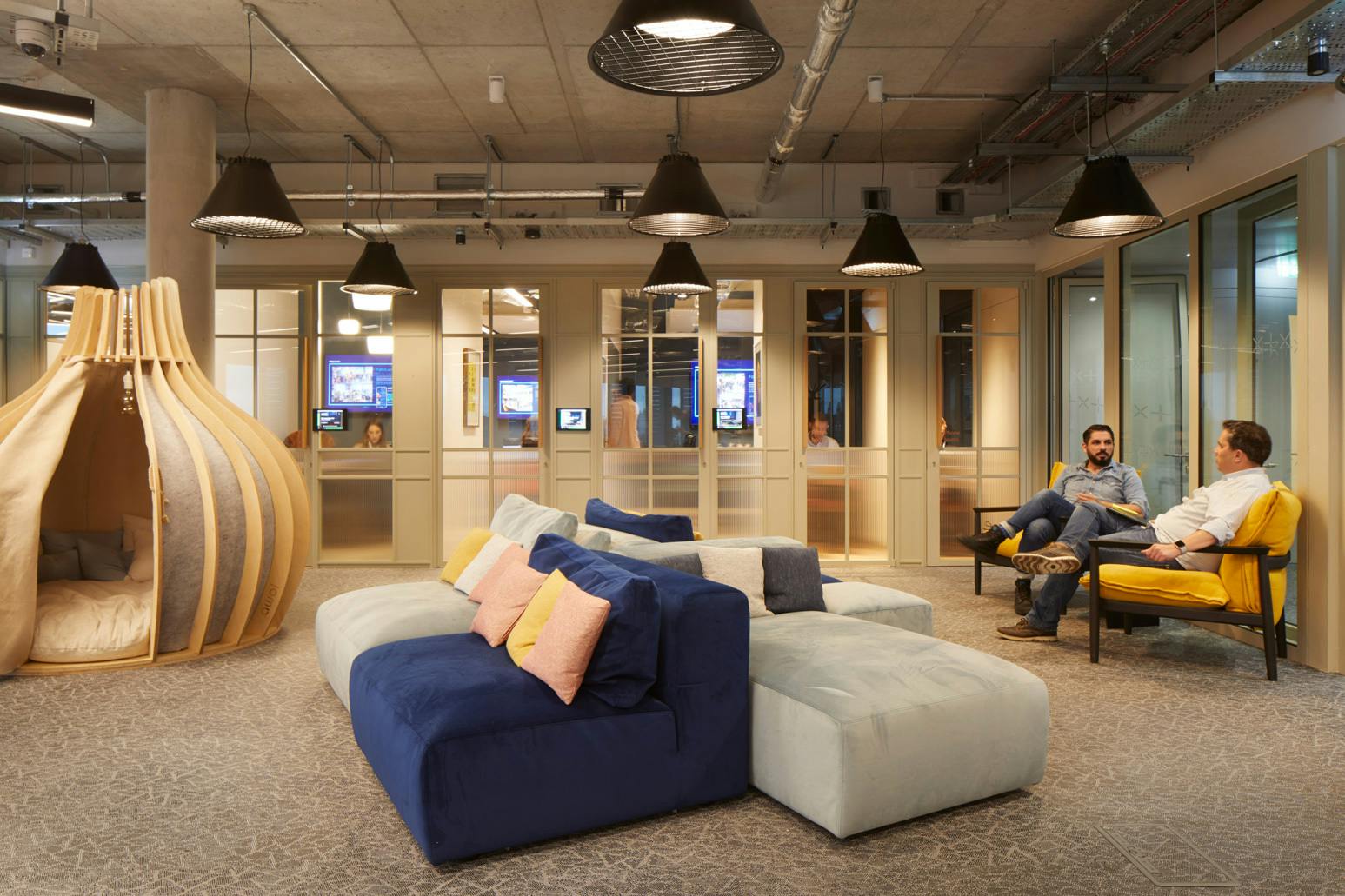 Office in London - photo 2