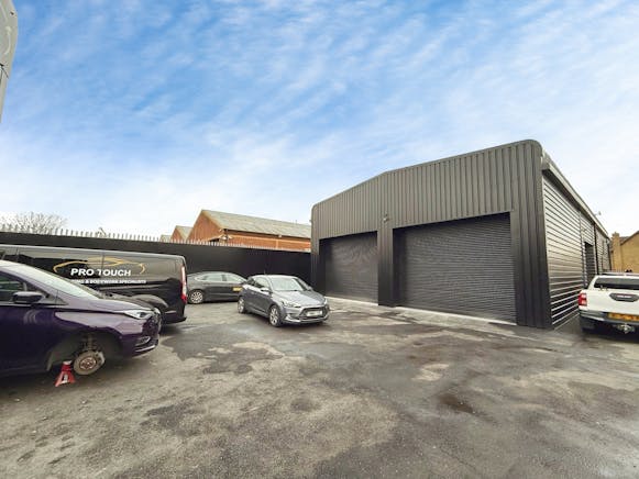 Walter House, Wickford, Industrial / Office For Sale - f12fcccc-WhatsApp 20Image 202026-03-24 20at 2017.11.20 (1).jpeg