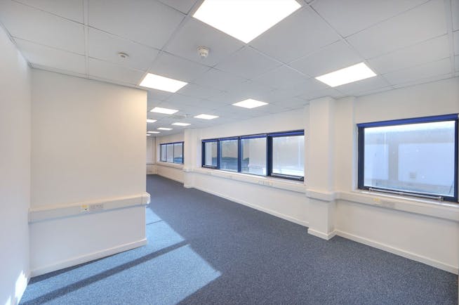 Unit 3 Waterglade, West Thurrock, Industrial To Let - Waterglade 4.JPG