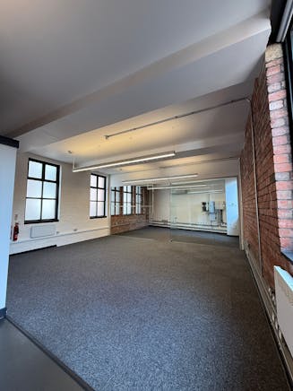 Cross York Street Studios, Cross York Street, Leeds, Offices To Let - 8x.jpg