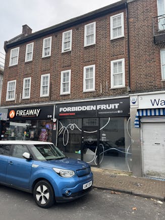 2 New Parade, Ashford, Retail To Let - IMG_6054.JPEG