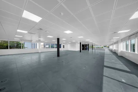 6 Lochside Avenue, Edinburgh, Office To Let - 090.jpg