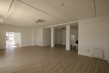 Market Hall, Crown Square, Poundbury, Office / Retail - In Town To Let - IMG_4667.JPG