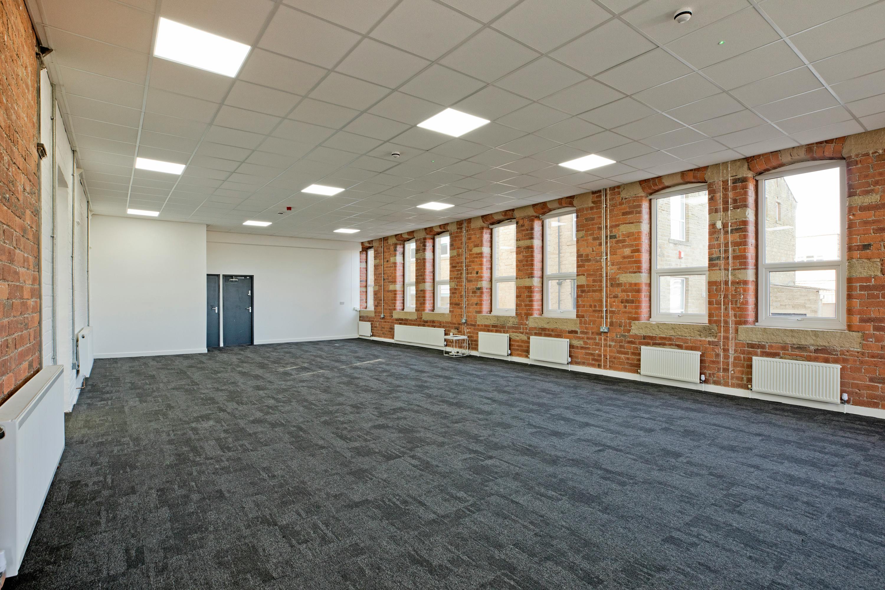 Offices at Holly Park Mills, Woodhall Lane, Calverley, Leeds, Offices To Let - IMG_5488.jpg