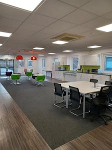 Building 52, Chesterford Park, Saffron Walden, Little Chesterford, Hi Tech / Lab / Office To Let - d3d95ac329fb4228bd3964a57dc4ab9a.jpg