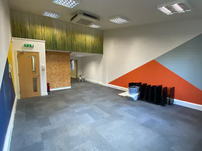 6 Riverview Business Park, East Grinstead, Business Park / Office To Let / For Sale - IMG_8447.jpeg
