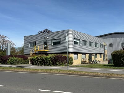 1 Interchange Park, Portsmouth, Business Park / Industrial / Office / Warehouse To Let - WhatsApp Image 2026-04-29 at 15.40.03 (5).jpeg