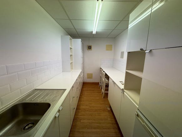 1 Anson Close, South Woodham Ferrers, Retail To Let - WhatsApp Image 2025-12-22 at 12.46.21 (3).jpeg