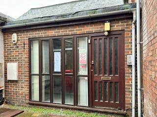 42b High Street North, Dunstable, Office To Let - IMG_5246.JPG