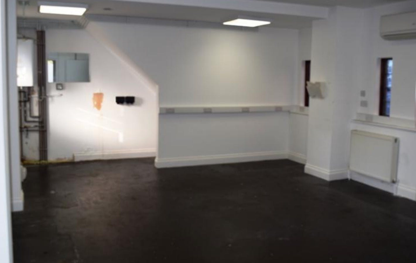 2 Chapel Lane, Godalming, Offices / Retail For Sale - Inside 1.jpg