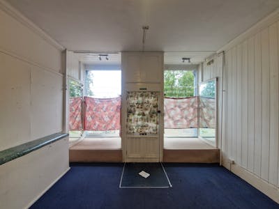 153 Highland Road, Southsea, Office / Retail To Let - 20250917_105559.jpg