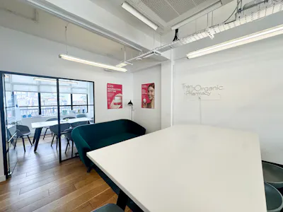 12-13 Poland Street (Noland House), London, Office To Let - IMG_5760.jpg