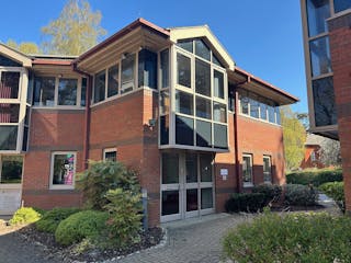 Unit 4, Wellington Business Park, Crowthorne, Offices For Sale - 8.jpg