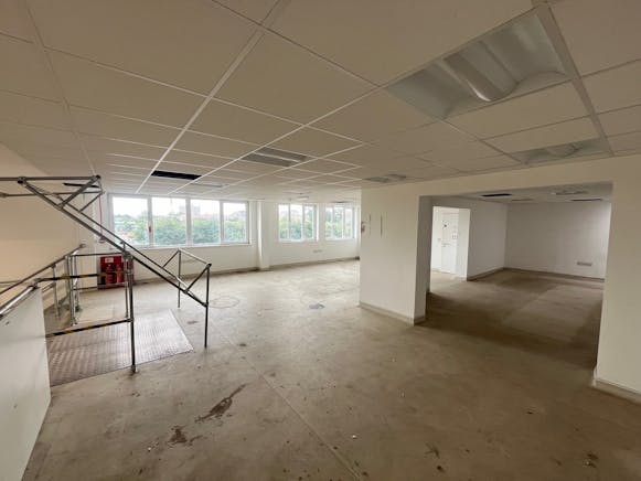 Unit 1 Greenbridge Centre, Greenbridge Road, Swindon, Industrial To Let - 003.jpg