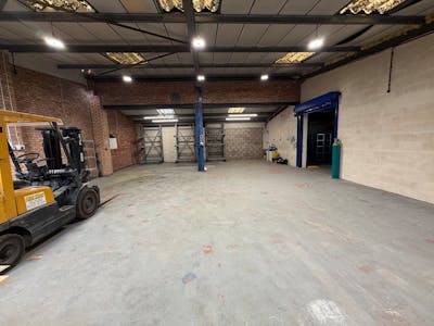 2a and R/O 2a Pearsall Drive, Birmingham, Industrial / Warehouse To Let - Photo 04-03-2026, 12 50 07.jpg