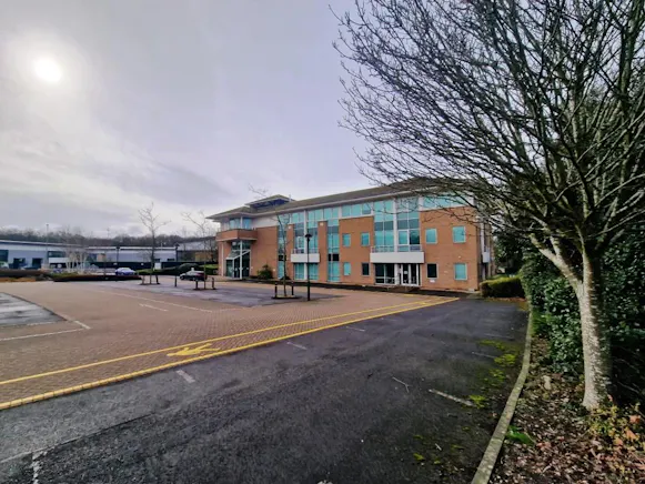 Enterprise House, 210 Bartley Wood Business Park, Hook, Office To Let / For Sale - 20250225_104841.jpg
