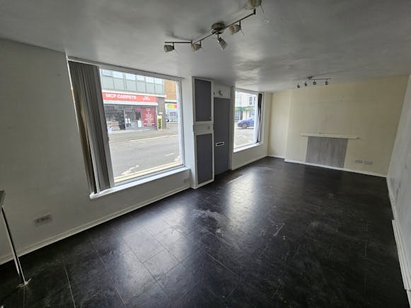 58 Oxford Street, Kidderminster, Retail To Let - Image 4