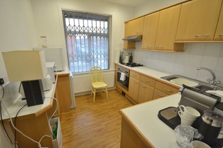 1 Crompton Avenue, Bolton, Office / Retail For Sale - First Floor Kitchen