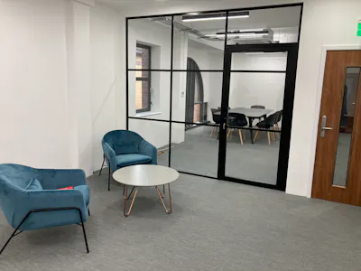 Castlebridge, Cardiff, Office To Let - IMG_2081.JPG