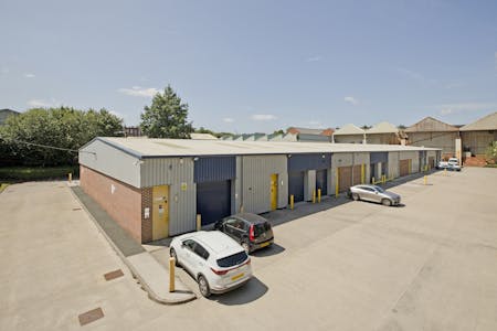 Units 13 - 17 Albion Park, Leeds, Industrial To Let - IMG_2024.jpg