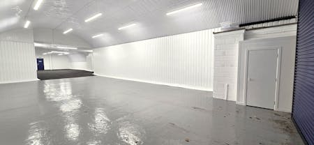Arch 4, Pinchin Street, London, Industrial To Let - 20260501_183454 - Edited.jpg