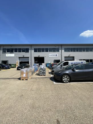 Unit 2, Oyster Park, Chertsey Road, Byfleet, Warehouse & Industrial To Let - IMG_0586.JPEG