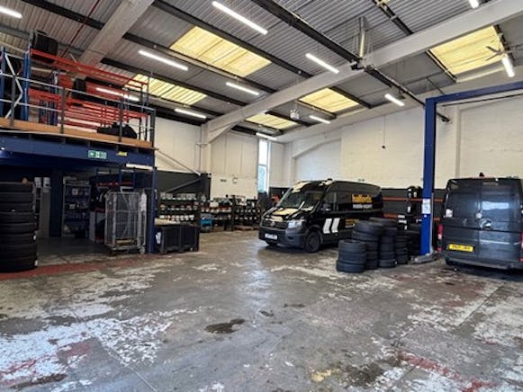 D4 Grafton Way, West Ham Industrial Estate, Basingstoke, Industrial / Industrial To Let - Picture14.jpg