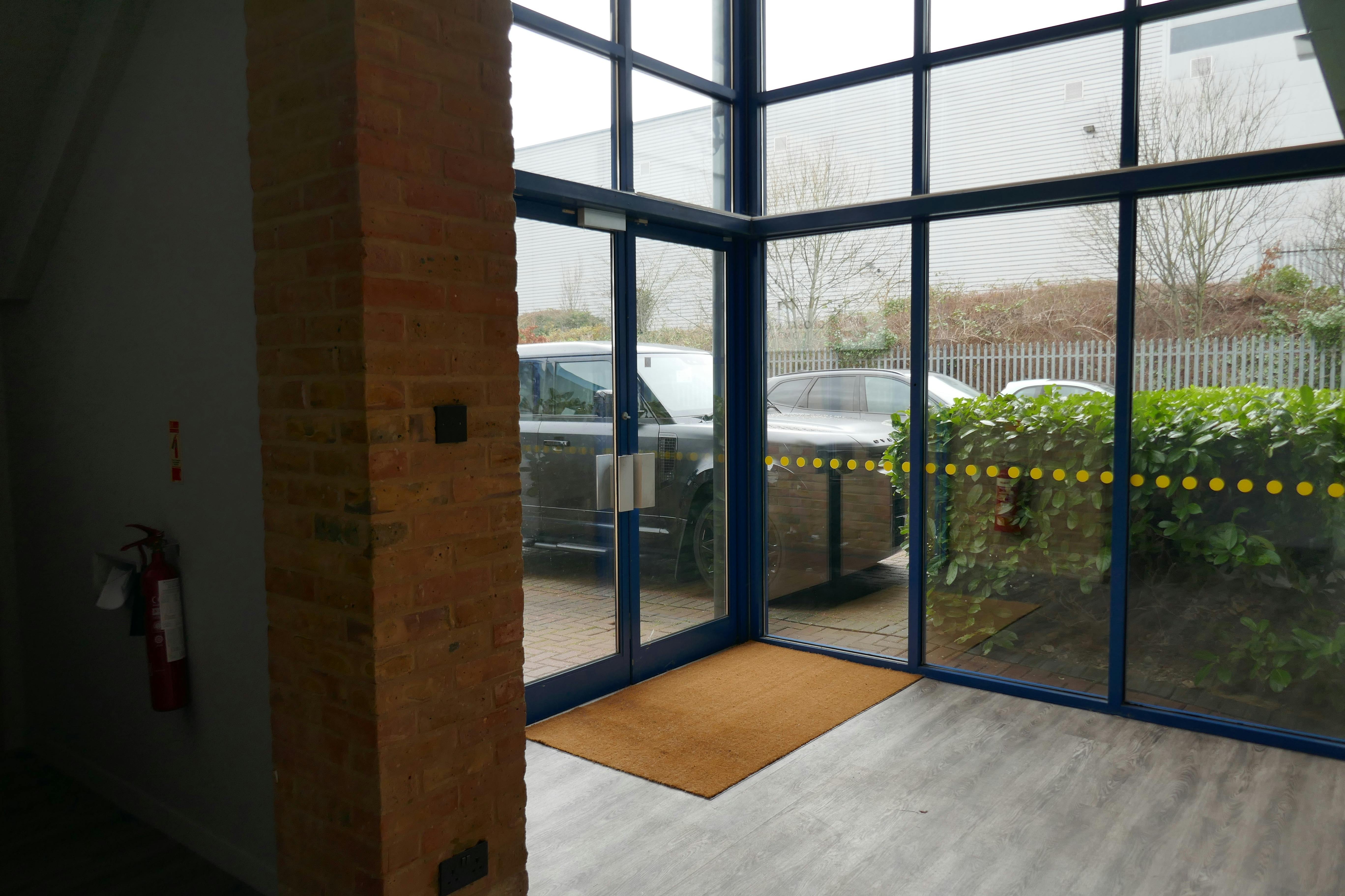 1 Astra Centre, Harlow, Offices To Let - P1040687  Copy 2.JPG