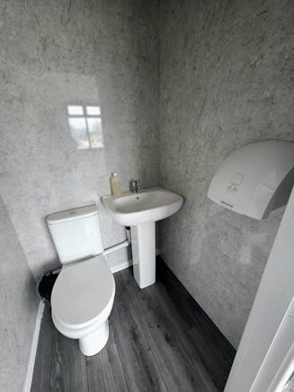 Yorkshire Medical Centre, Parkgate Complex, Rotherham, Leisure / Other To Let - PHOTO-2026-02-26-13-12-14 4.jpg