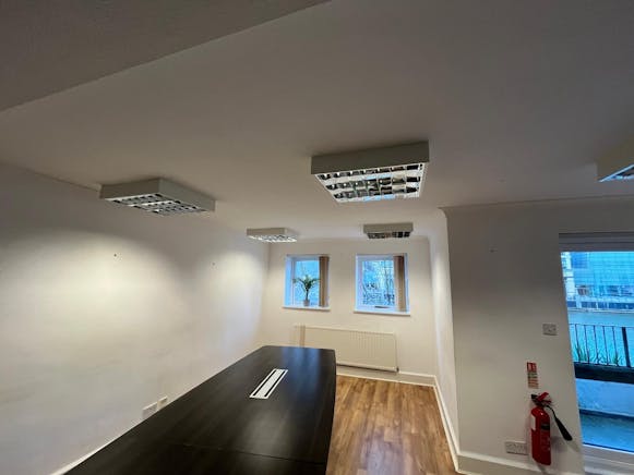 Suite 5 Raleigh House, Admirals Way, London, Offices To Let - 43d471e2-d792-45fe-85e1-6b7c8817d610.jpeg