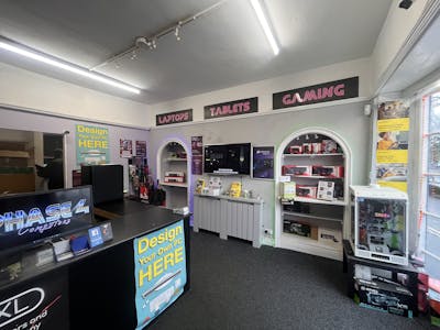 29 Regent Parade, Harrogate, Retail To Let - image00001.jpeg