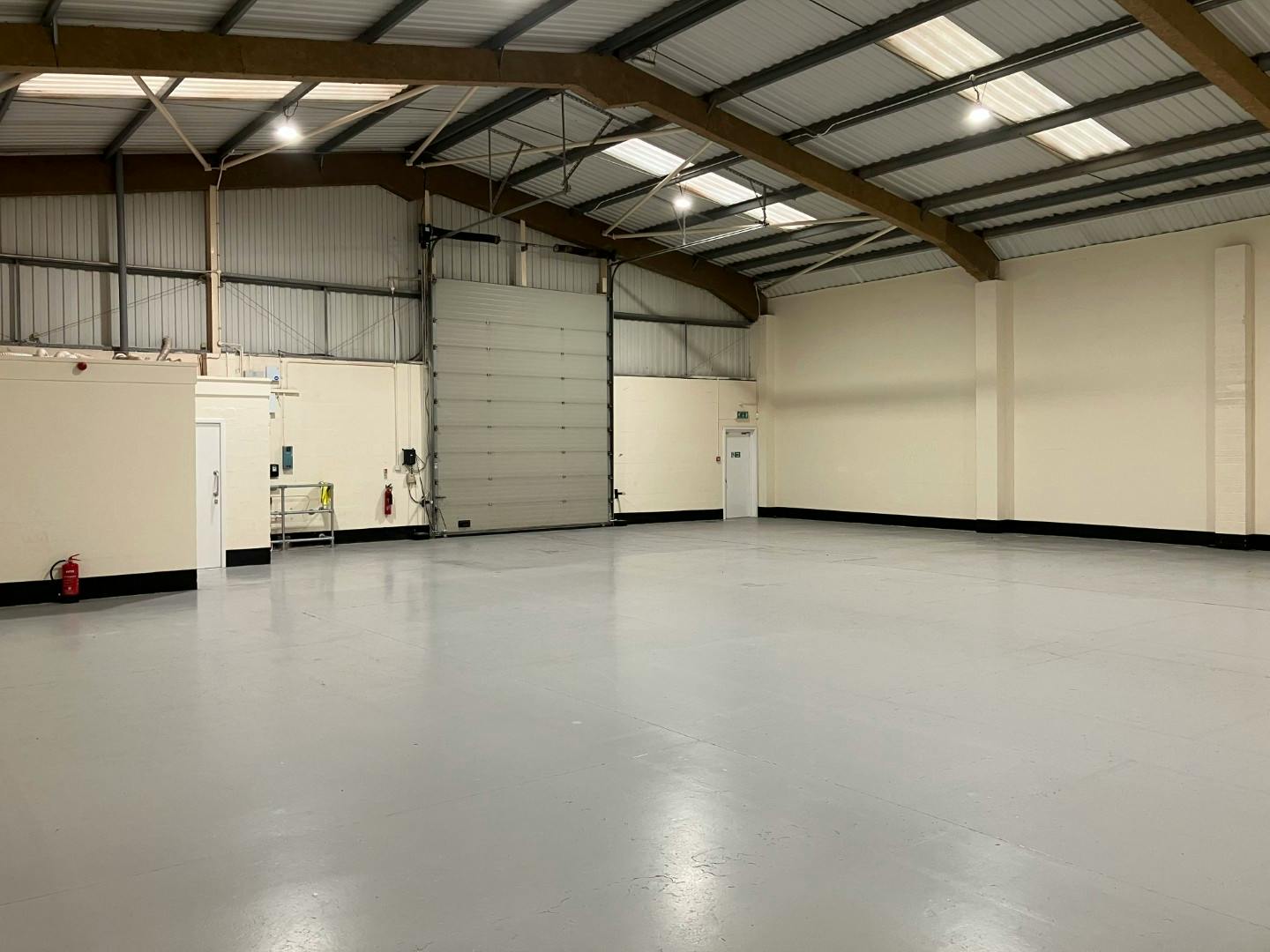 Industrial Unit in Winsford - photo 2