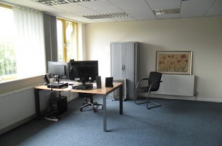 Brambelside, Uckfield, Office To Let - 2cd59994d44a4b2e8aa4e2110151089f3faf29bd.jpg