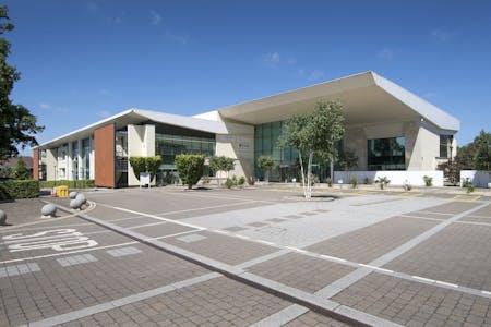 Form 1, Bartley Wood Business Park, Hook, Office To Let - Form 1  Hook Office To Let 2.jpg