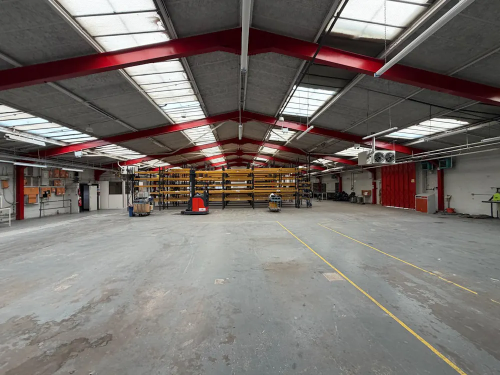 Unit F, Austin Way - p2.jpg