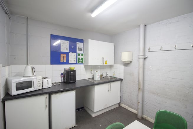 151-153 Acton Lane, Park Royal, Open Storage / Trade Counter / Showroom / Industrial / Warehouse To Let - 11.jpg