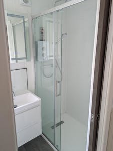 Unit 18 Home Farm, Godalming, Office To Let - PXL_20260323_102219196.MP.jpg