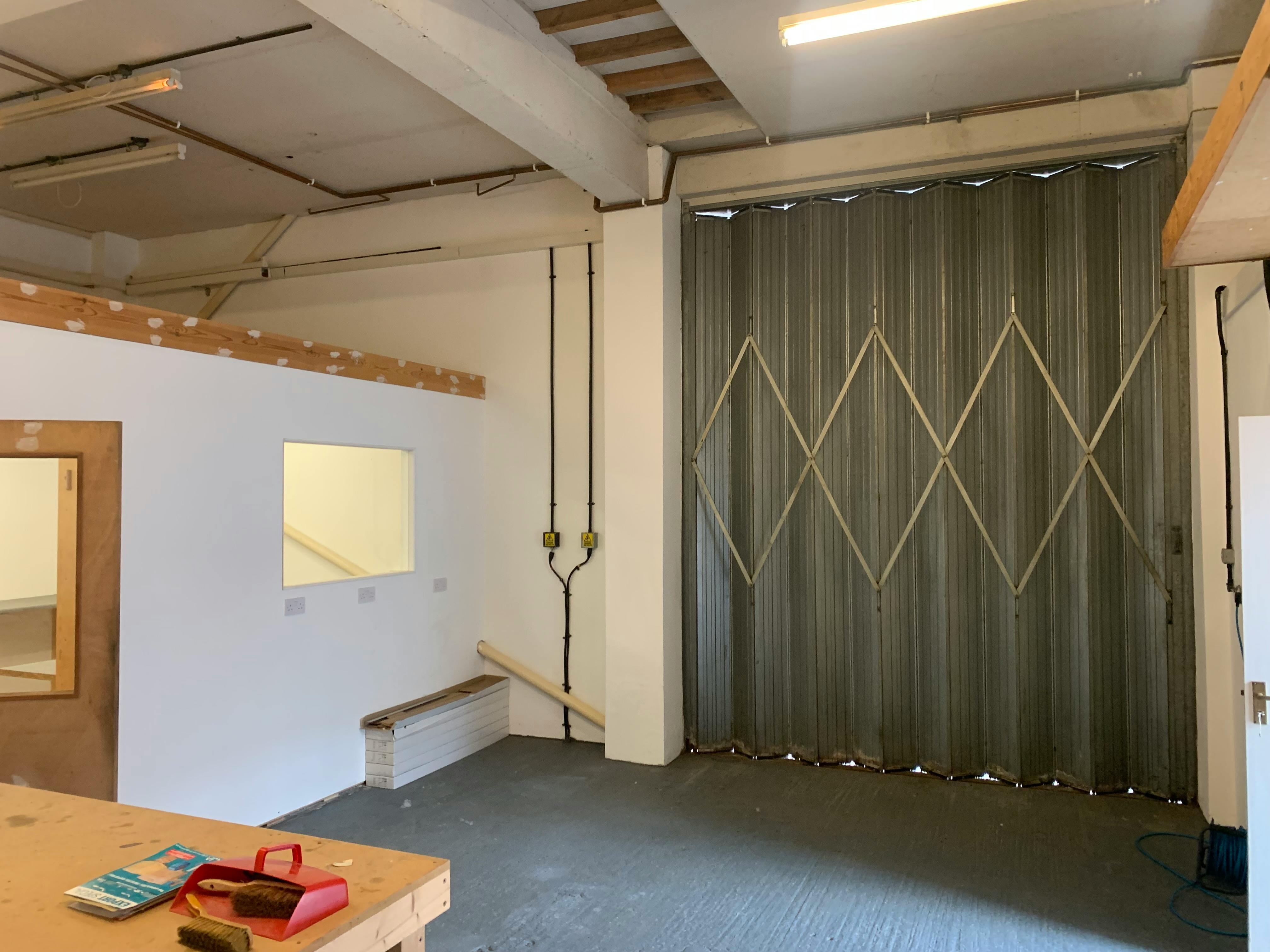 Industrial Unit in Petersfield - photo 4