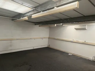 Unit 25 Walthamstow Business Centre, London, Industrial / Warehouse To Let - IMG_0595.jpeg