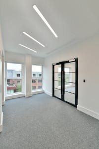 45 London Road, Reigate, Office To Let - SO2_5522.jpg