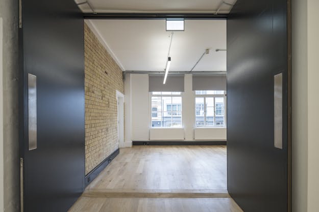 38-42 St. John Street, London, Office To Let - MC37794366HR.jpg