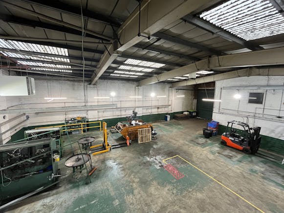 10 Park Street Industrial Estate, Aylesbury, Industrial For Sale - 20250312_162309898_iOS.jpg