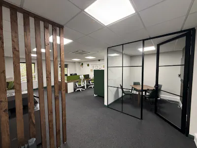 Unit 17, Oldham Broadway Business Park, Oldham, Industrial/Logistics To Let - 6.jpg