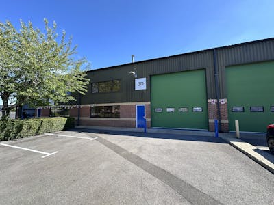 3D Haddenham Business Park, Haddenham, Industrial To Let - IMG_9687.jpg