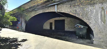 Arch 191, Bancroft Road, Bethnal Green, London, Industrial To Let - 20260806_164012 - Edited.jpg